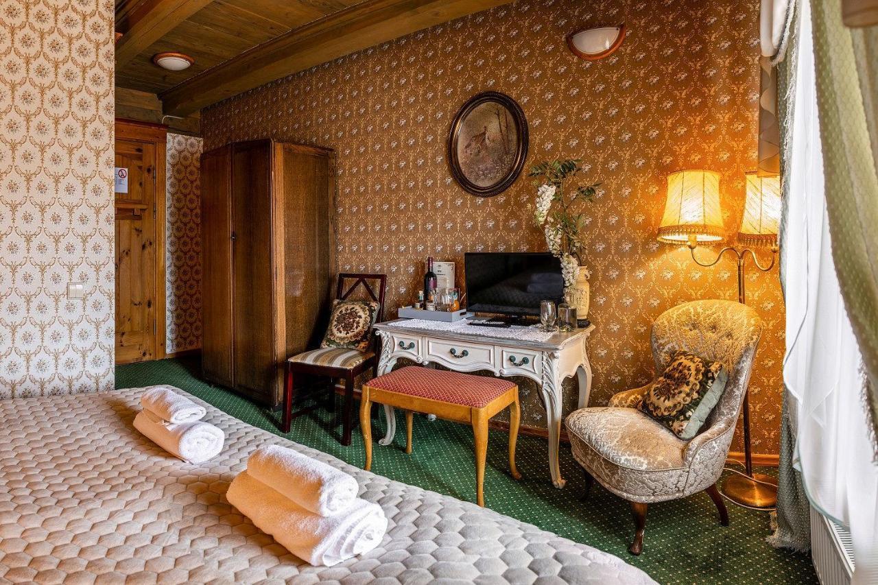 Pakruojis Manor Hotel Miller'S House ภายนอก รูปภาพ