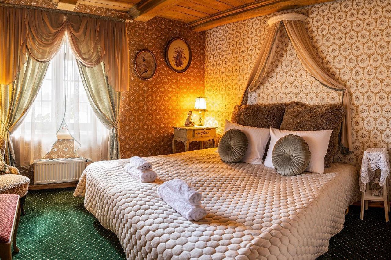 Pakruojis Manor Hotel Miller'S House ภายนอก รูปภาพ